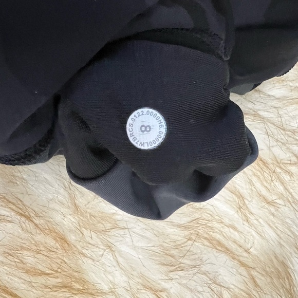 Lululemon Align Shorts 8” – Heritage 365 Camo Deep Coal Multi – Size 8 - Picture 4 of 4